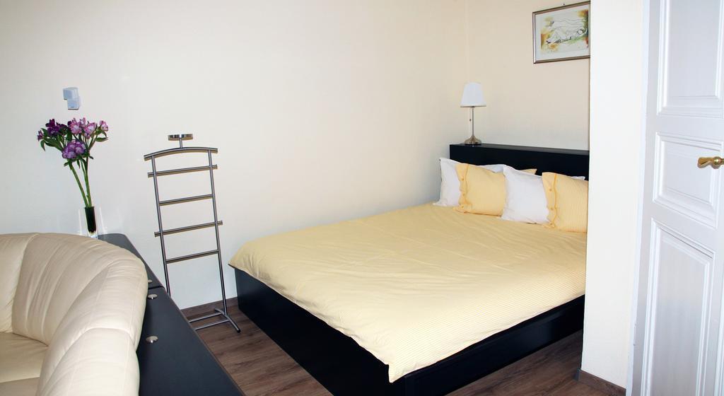 Classic Central Apartment Budapest Room photo